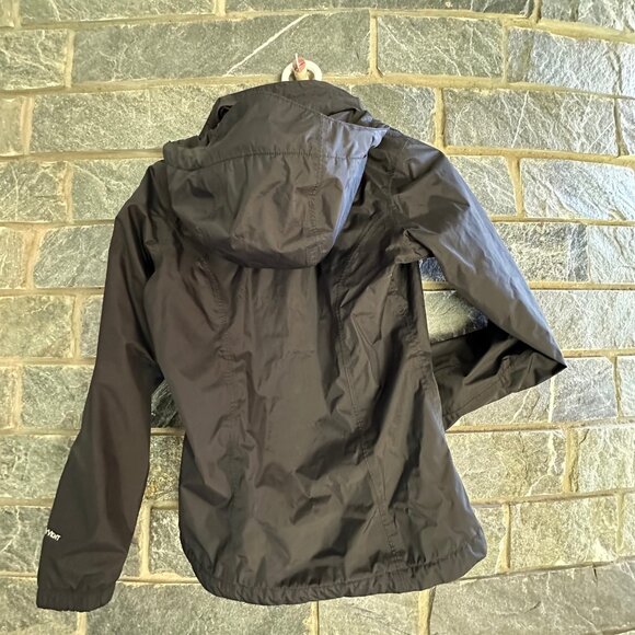 The North Face HyVent Waterproof Jacket - Picture 8 of 10